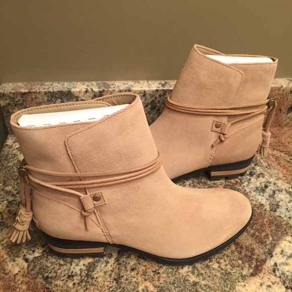 Sorel Farah Waterproof Short Boots - Picture 3 of 8